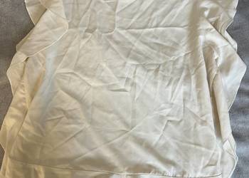 Bluzka / koszulka z krótkim rękawem i falbanami beżowa / kremowa