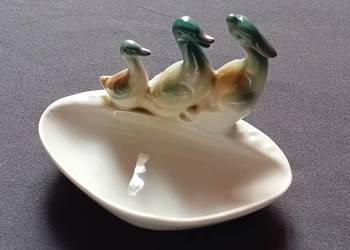 Secesyjna popielniczka /przybornik z figurkami kaczek, Węgry, początek XXw.
