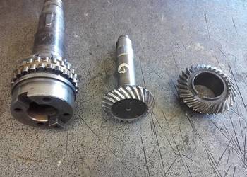 Koła stożkowe głowicy frezarki FU321