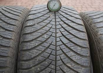 GoodYear Vector 4 Seasons  225/45R17 94V całoroczne około 6 mm
