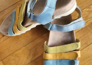 Sandały Primigi (38) dług. wkładki 23cm