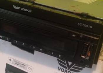 Radio Vorton AC5201G z wysuwanym ekranem USB