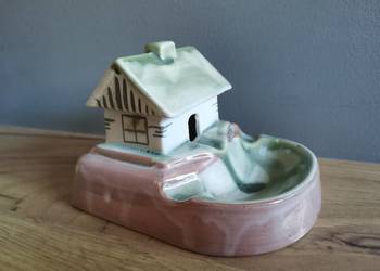 Stara nieużywana popielniczka Domek, porcelana Zagórski i Syn, PRL 1960