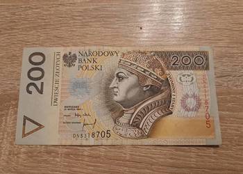 Banknot 200zł