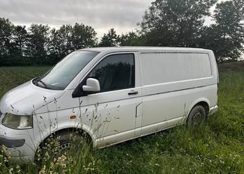 Sprzwdam VW T5 - uszkodzony