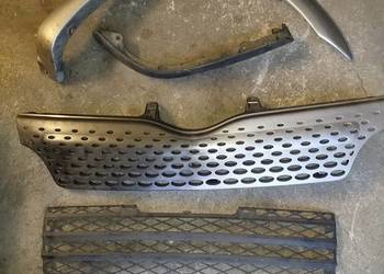 Atrapa plastiki Toyota Yaris Verso