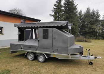 Przyczepa gastronomiczna mobilna grillo-wędzarnia z lawetą, grill
