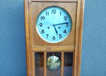 Stary zegar ścienny Junghans 1952r sprawny film gongu E215 Stary zegar ścienny Junghans 1952r sprawny film gongu E215