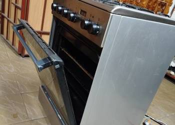 Kuchenka gazowa z piekarnikiem elektrycznym