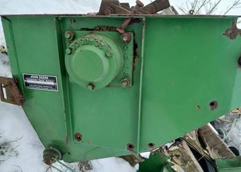 Szarpacz slomy John Deere 1085