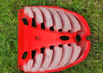 APRILIA SR oslona czasza przod nosek krawat plastik grill