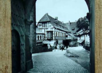 ZAMEK WARTBURG W TURYNGII W POBLIŻU MIASTA EISENACH