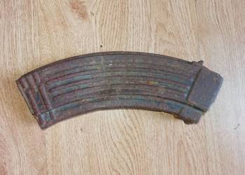 Magazynek z KARABINU AK-47 Magazynek z KARABINU AK-47