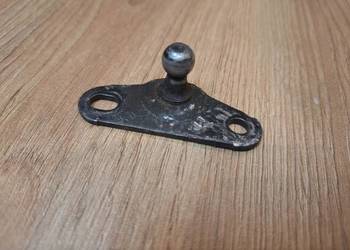 Lexus RX II mocowanie siłownika klapy 68957-13020 RX 400h 2007 na części