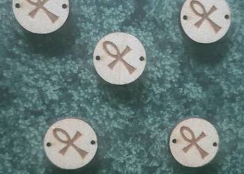 charms9 zawieszka drewno grawer hand made 1,5cm
