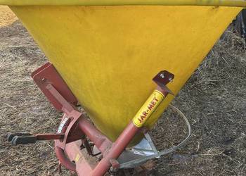 Rozsiewacz nawozów lejek