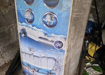Używany basen bestway z draninką i pompą do filtracji.