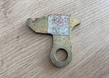 Zębatka dźwigni hamulca ręcznego FIAT 126 nowa 7703908