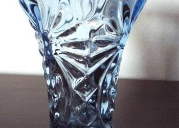 Wazonik z kolorowego szkła ozdobnego