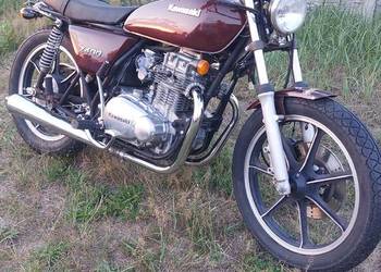 Kawasaki z 400 brat style