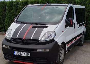 Opel Vivaro 9 osobowy, prywatnie.Tylko 204tyś przebiegu.