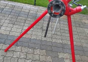 Gwintownica do rur VIRAX Lekka i mobilna