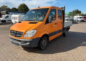 Mercedes-Benz 209 CDI podwójna kabina