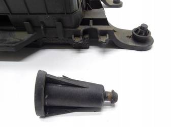 PODSTAWA OBUDOWA AKUMULATORA VW TIGUAN 5N PASSAT B7 AUDI Q3 8U 1K0915325B