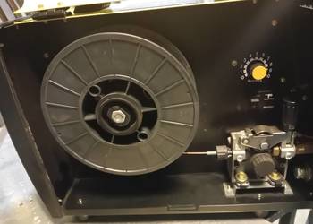 Spawarka Magnum MIG 220 ALU/CU SYNERGIA