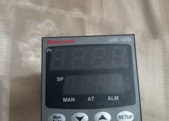 Honeywell UDC1200