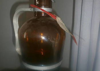 Niemiecka butelka po piwie 2 l