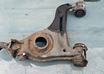 Wahacz lewy przód mercedes w210