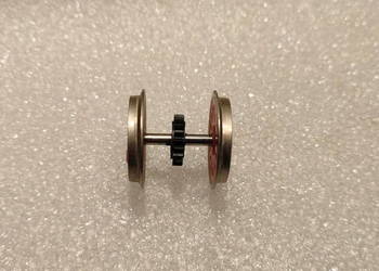 Zestaw kołowy 1.497 z zębatką napędowy BR 66 Piko H0