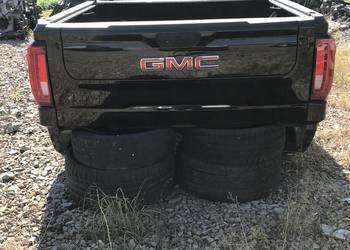 Używana paka zabudowa do GMC Sierra 2021 – solidna