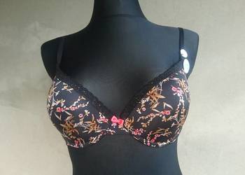 Nowy biustonosz 80D bez push up