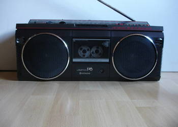 Radiomagnetofon HITACHI TRK-P6