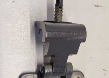 VW TIGUAN II ZAWIAS KLAPY BAGAŻNIKA 5G6827301D