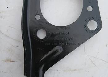 Audi A4 B6 B7 wspornik mocowanie płyta pasa przedniego 8E0805500 Prawa