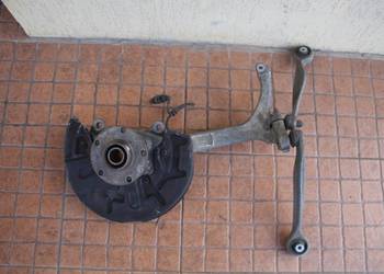 PIASTA ZWROTNICA WAHACZ PRAWY PRZÓD AUDI A4 B6 2.0 FSI