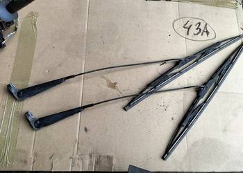 OPEL ASTRA F RAMIĘ WYCIERACZKI PRZEDNIEJ SZYBY PRAWE + LEWE