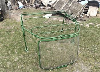 Kabina do Ursus C-328 – oryginalny stelaż + szyba, solidna!