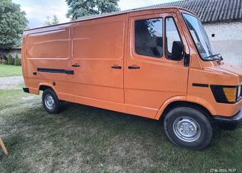 Sprzedam mercedesa kaczkę 307 D jak nowy