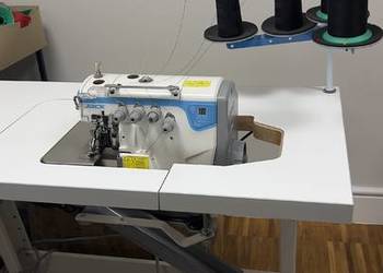 Maszyna do szycia Owerlok Jack E4s