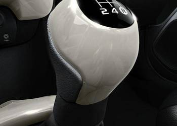 TOYOTA Aygo Galka zmiany biegow biala PW466-0H001-A0 OE