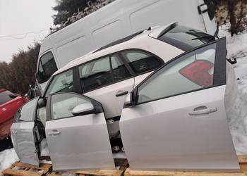 Chevrolet Cruze 4D sedan drzwi klapa bagażnika zderzak kod lakieru GCY