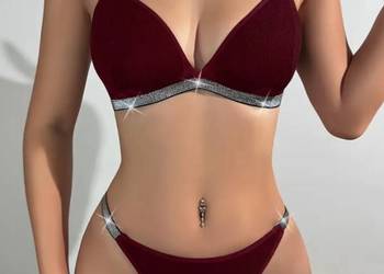 Damski Zestaw bikini wykonany z wygodnej jasnobeżowej tkaniny