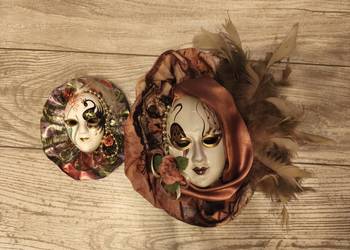 Maski porcelanowe 2 sztuki.