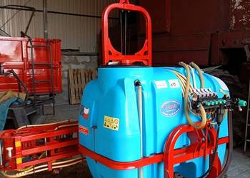 Biardzki opryskiwacz 1000L Lance 15M  zawieszany polowy