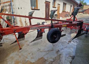 Pług zagonowy massey fergusson 150 4 skibowy