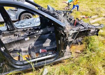 Słupek prawy przód Audi A4 B9 Avant przedlift LY9B